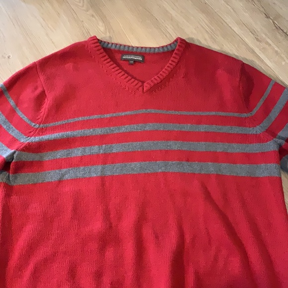 Denver Hayes Red Cotton Sweater - Picture 3 of 5